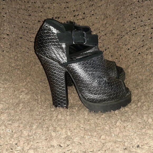 SHELLYS LONDON-Silver/Black-SCALES-Silver/Black-Leather Heels-Sz 7.5-Excellent - Picture 4 of 7
